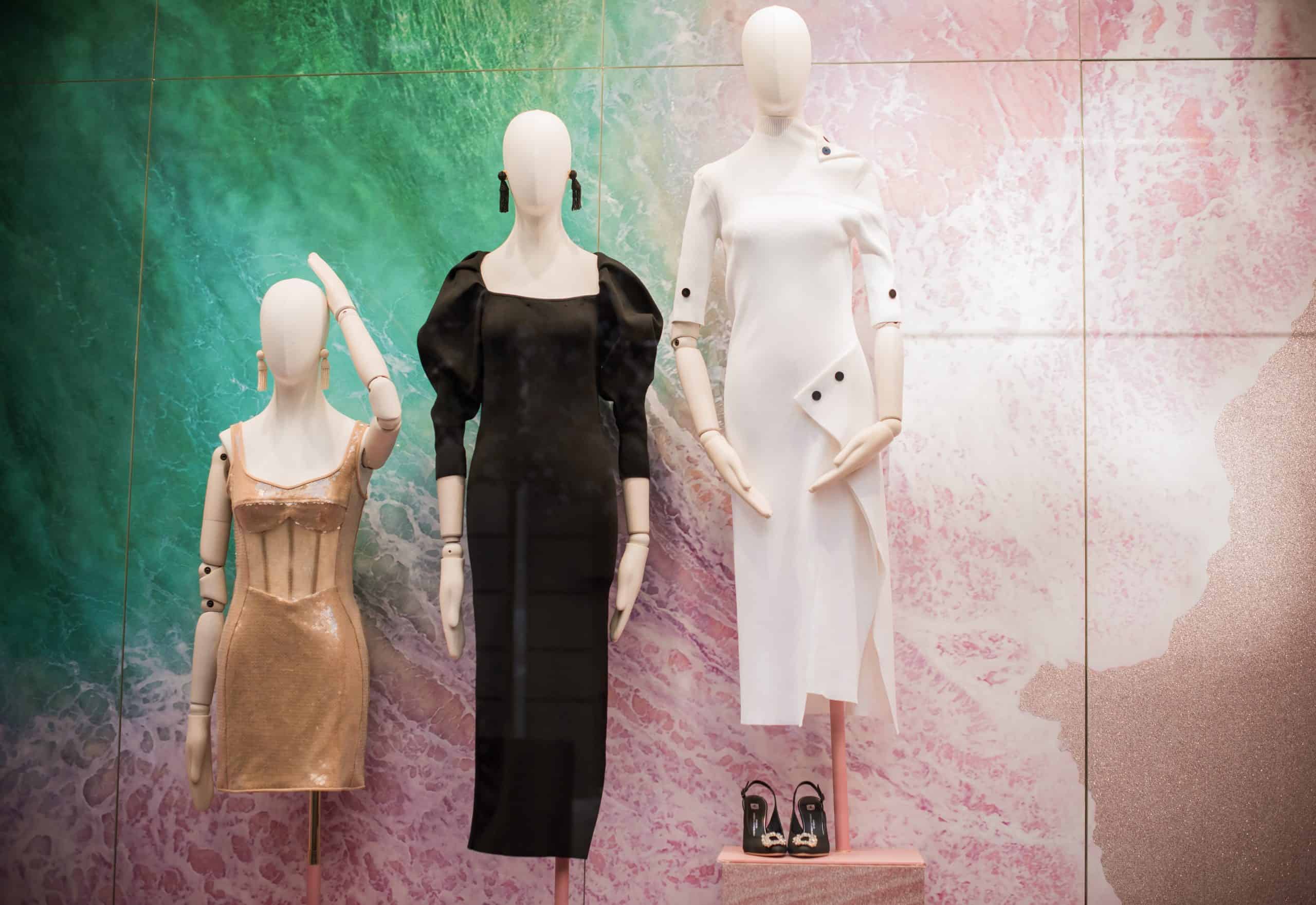 Mannequins in shop window